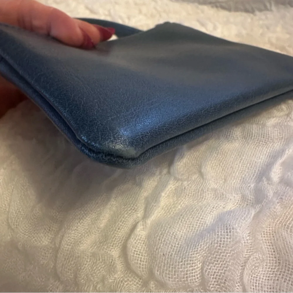 Matt & Nat Navy Vegan Leather Wristlet
